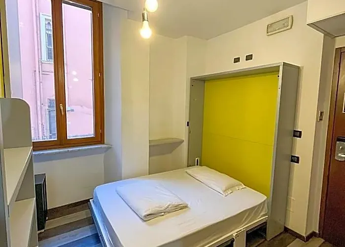Hostel Free *